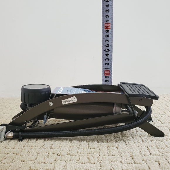 *NEW* Portable Bike Pump - Picture 4 of 8